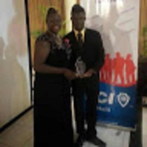 Meet your Posher, Chenet - Picture 1 of 1